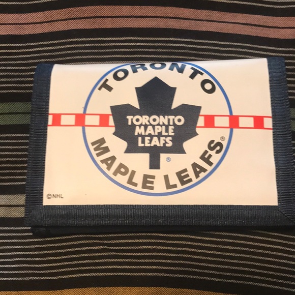 Vintage Toronto Maple Leafs Velcro Wallet - Picture 3 of 5